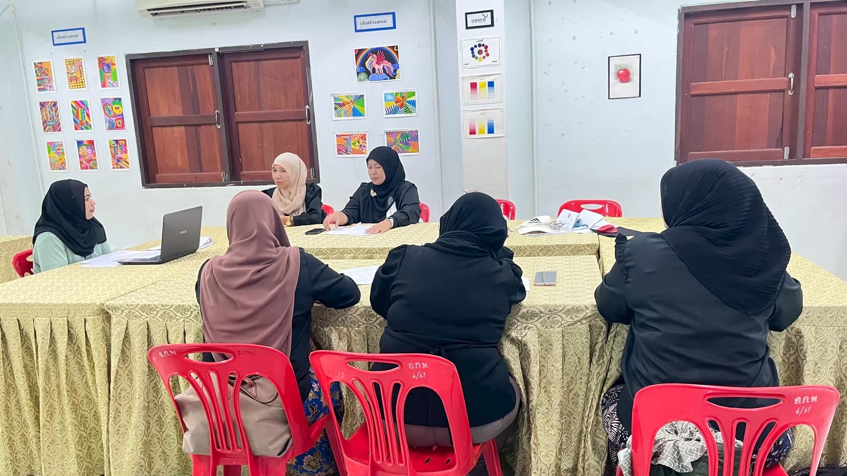 🌸🌸พช.เกาะยาว ดำเนินการประชุมคณะทำงานขับเคลื่อนกองทุนพัฒนาบทบาทสตรีตำบลพรุใน🌸🌸🌸